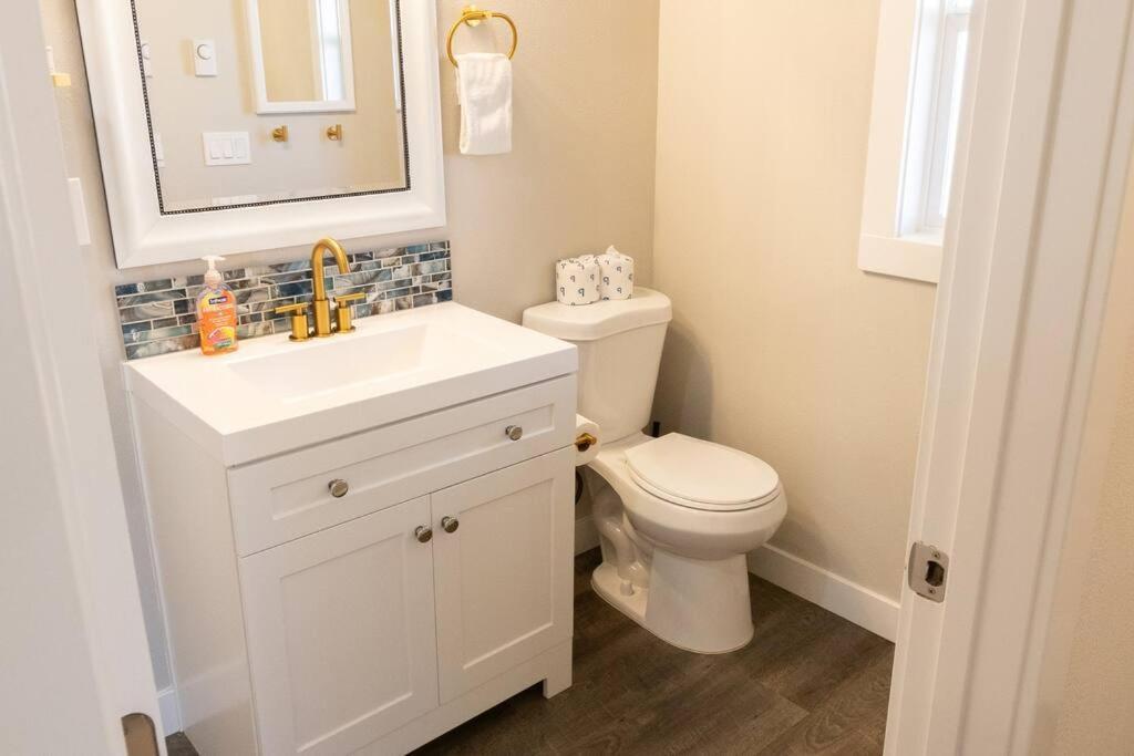 Waddle On Inn- Hot Tub, Pet Friendly, Fully Fenced, 5 Blocks To Beach! Ocean Park Eksteriør billede