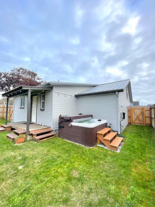 Waddle On Inn- Hot Tub, Pet Friendly, Fully Fenced, 5 Blocks To Beach! Ocean Park Eksteriør billede